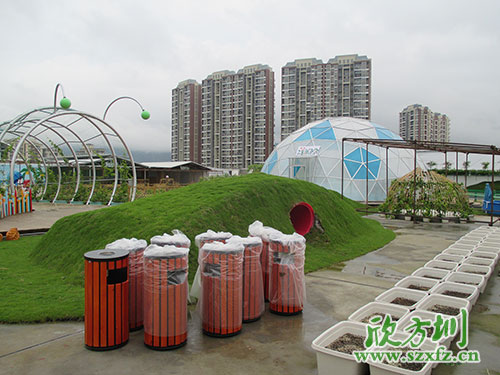 欣方圳鋼木垃圾桶，園林景區(qū)環(huán)境提升的好助手